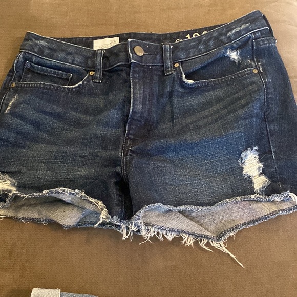 Gap size 28/6 jean shorts lot - Picture 4 of 5